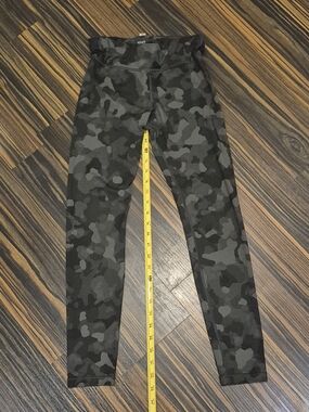 Athleta Girls Black and Gray Camo Leggings